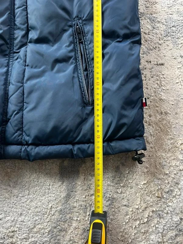 Chaqueta acolchada acolchada Tommy Hilfiger azul marino y rojo Talla M – photo 17